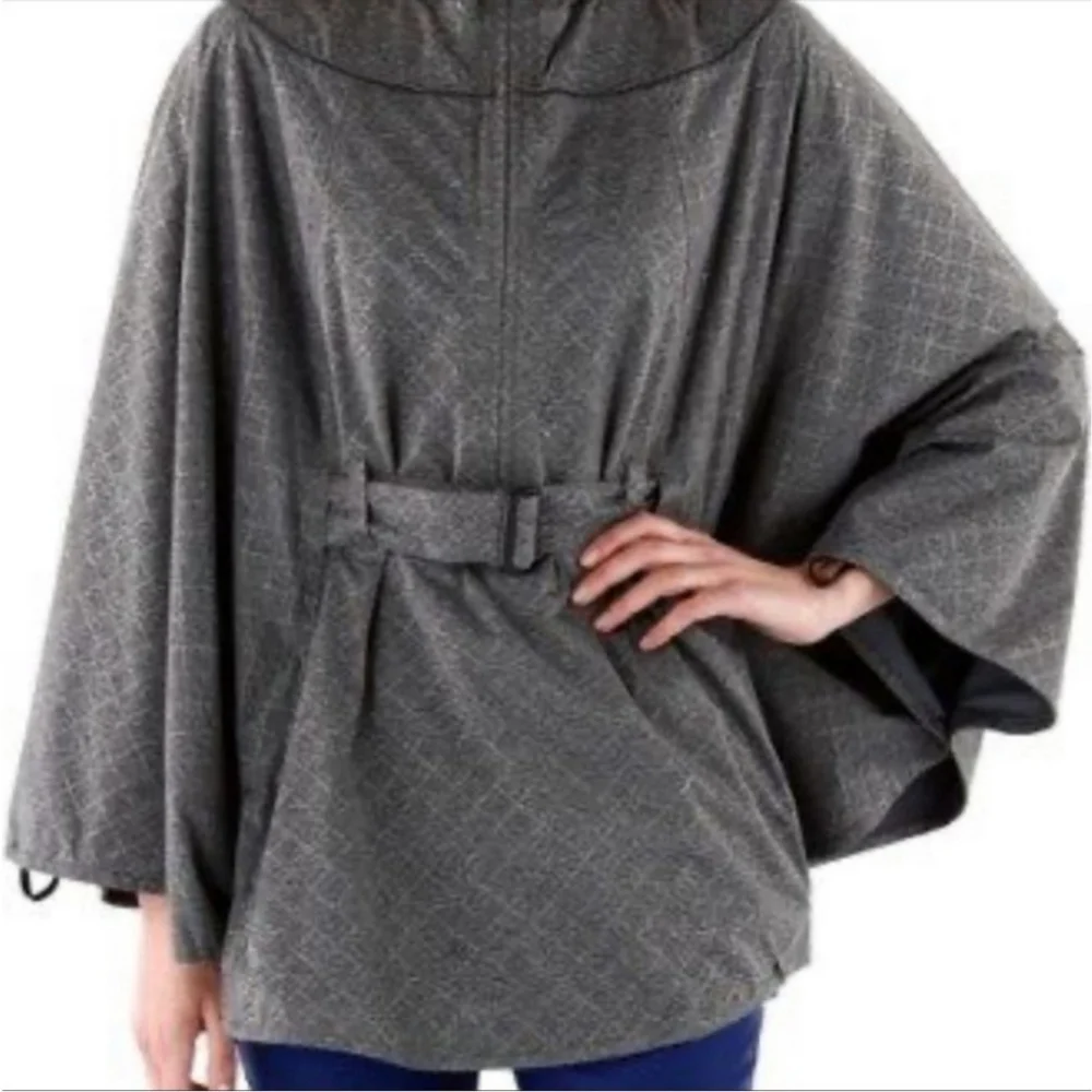 M by Novara Womens S/M Gray Cycling Hooded Cape Rain Jacket Poncho
